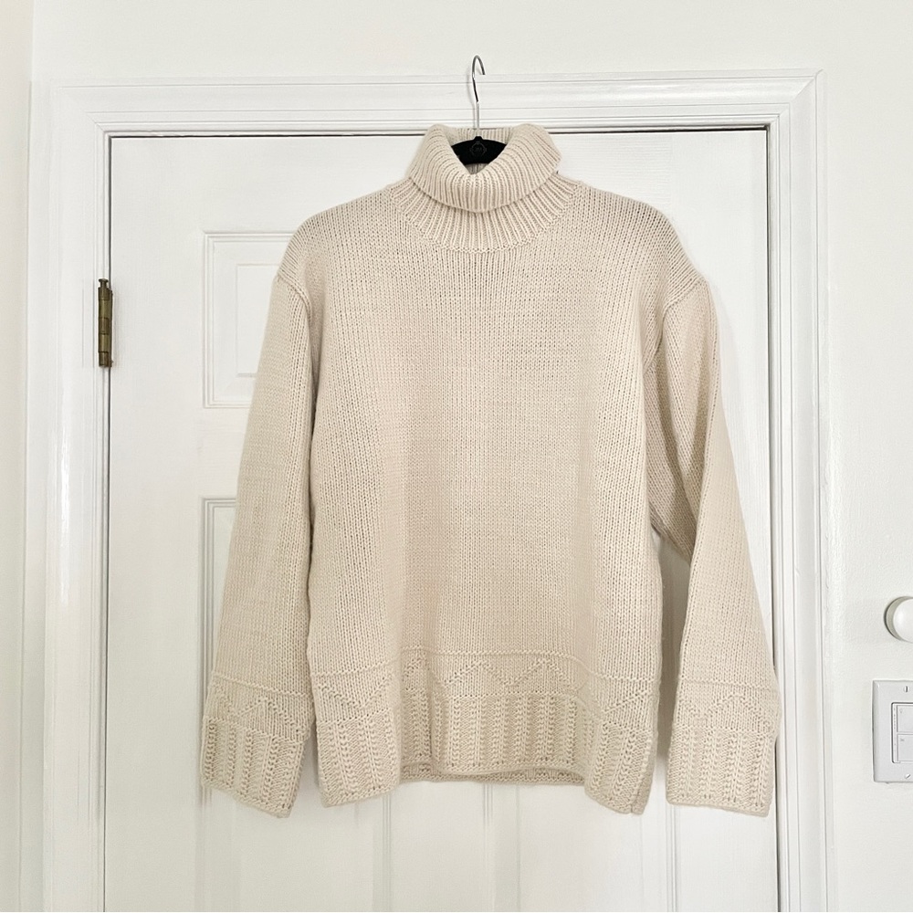 Uniqlo JW Anderson Low Gauge Turtle Neck Sweater Size L